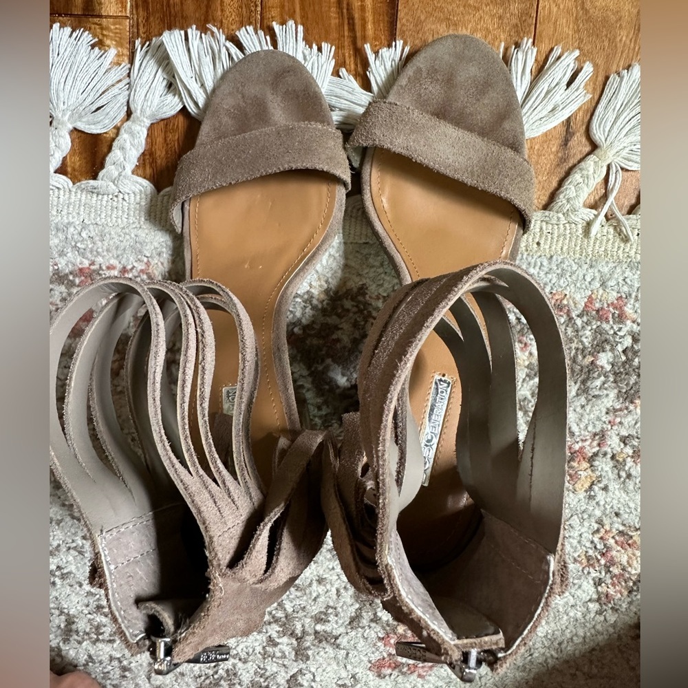 BCBGMAXAZRIA Cydney Suede Fringe Block Heels - WOMENS SIZE 9 (39)